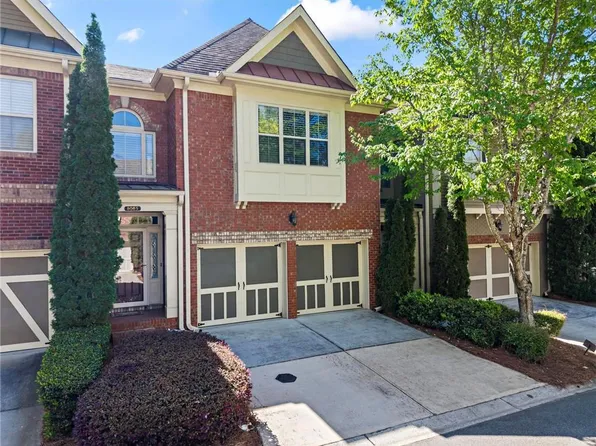 8065 Glisten Ave, Sandy Springs, GA 30328