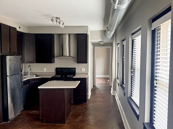 3rd image of 151 N Fountain St #210