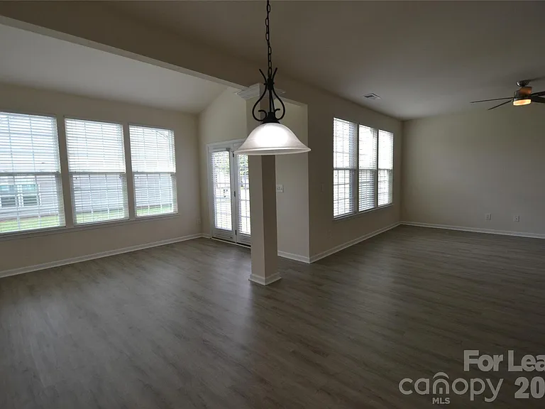 16208 Murphey Trail Ln — Photo 11