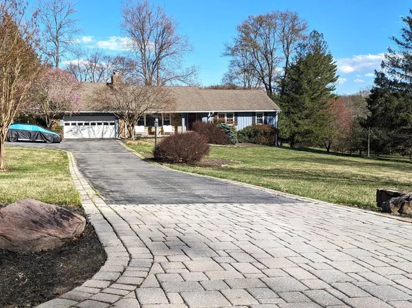 13217 Ridge Dr, Rockville, MD 20850