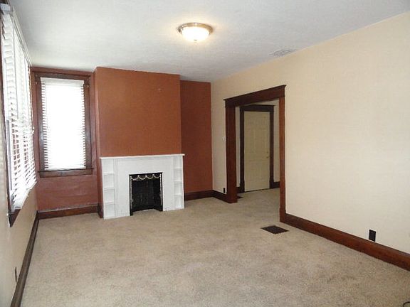 2nd image of 460 Brown St