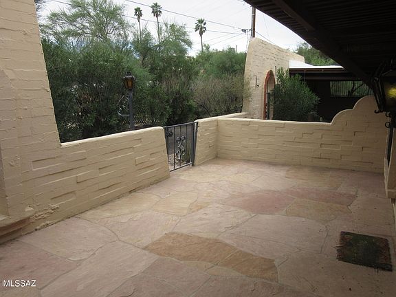 3rd image of 646 W Yaqui Dr