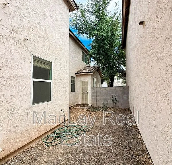 5216 W Albeniz Pl — Photo 25