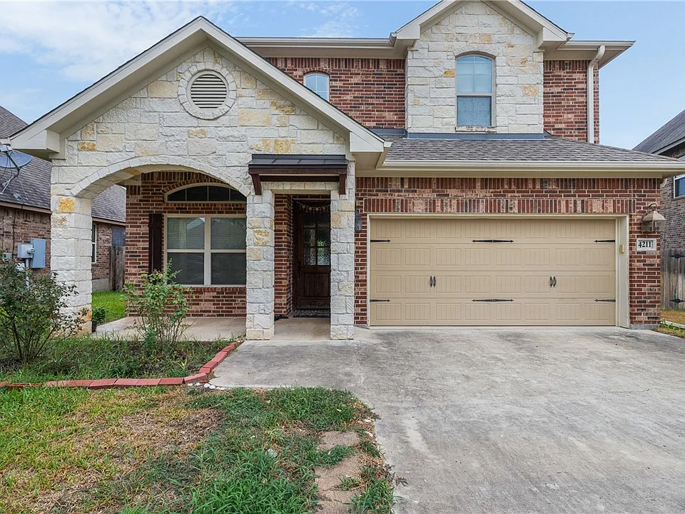 4211 Muncaster Ln