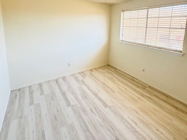 1324 Bluffview Dr #C — Photo 7