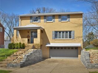 633 8th St, Oakmont, PA