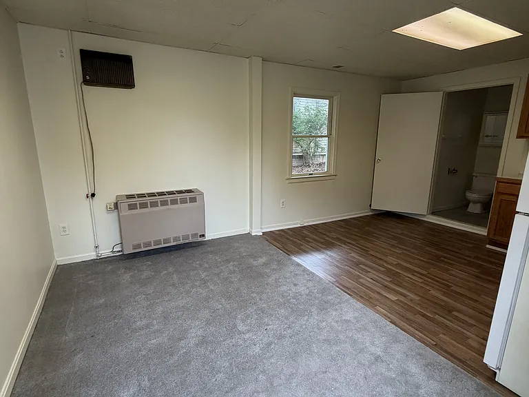 12205 N Saginaw St — Photo 6