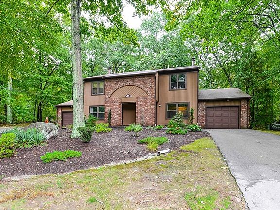 2nd image of 36 Pheasant Run #36B