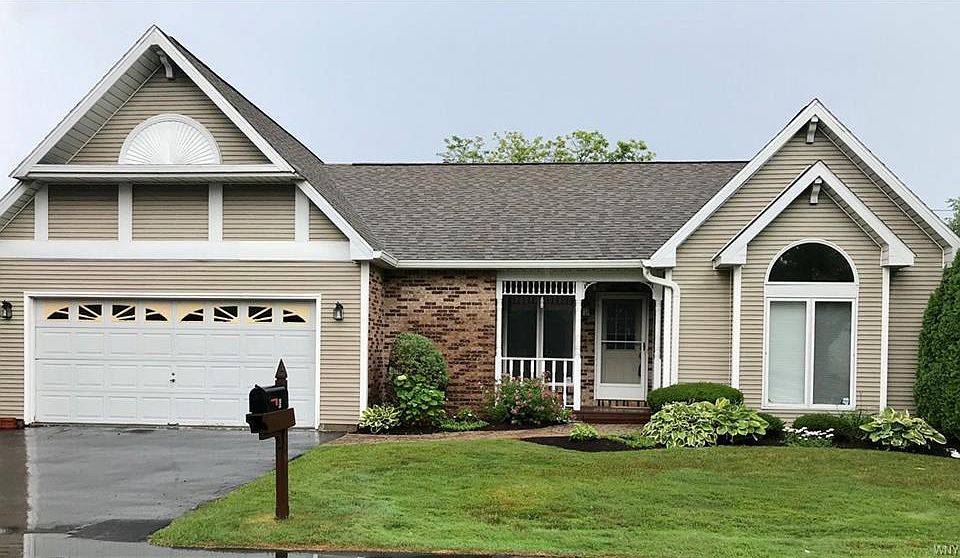 1st image of 6 Village Gate Ct