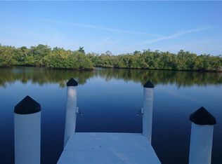 3330 Lakeview Dr, Naples, FL 34112