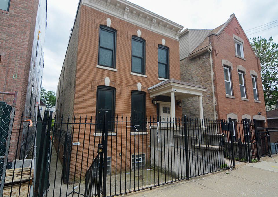 1st image of 1745 W Le Moyne St #1