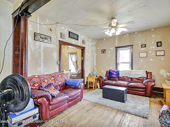4th image of 1408 W Stewart St