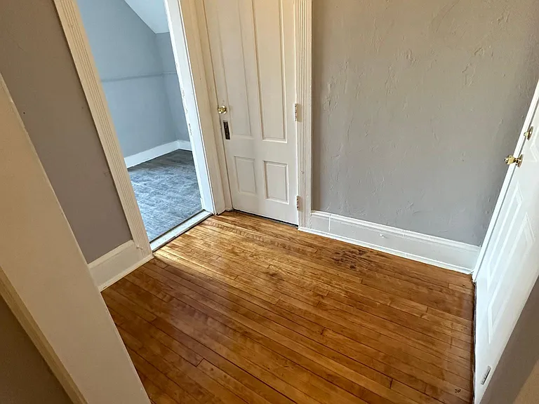 47 West St #4 — Photo 4