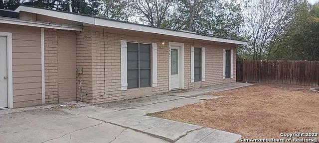 1447 Edris Dr