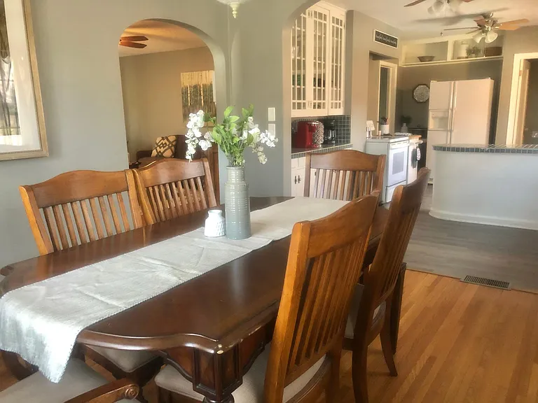 1915 S George Washington Blvd — Photo 18