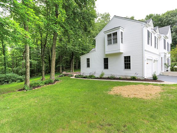 4th image of 6023 Douglas Ave