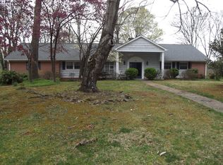 4105 Wedge Dr, Pfafftown, NC 27040