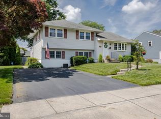 3526 Swiftwater Ln, Brookhaven, PA 19015