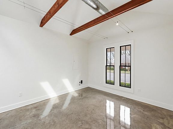 4th image of 548 Maryland Ave