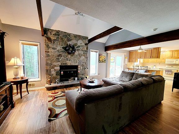 Floor to Ceiling Stone FP