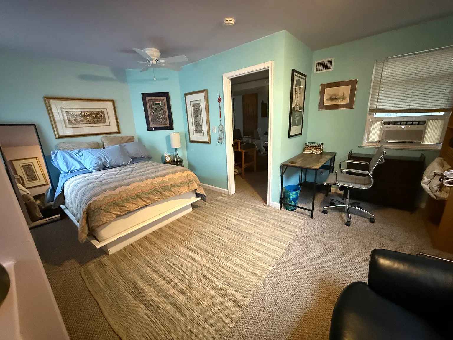 4 bed, 2.5 bath, $1,100 — Photo 2