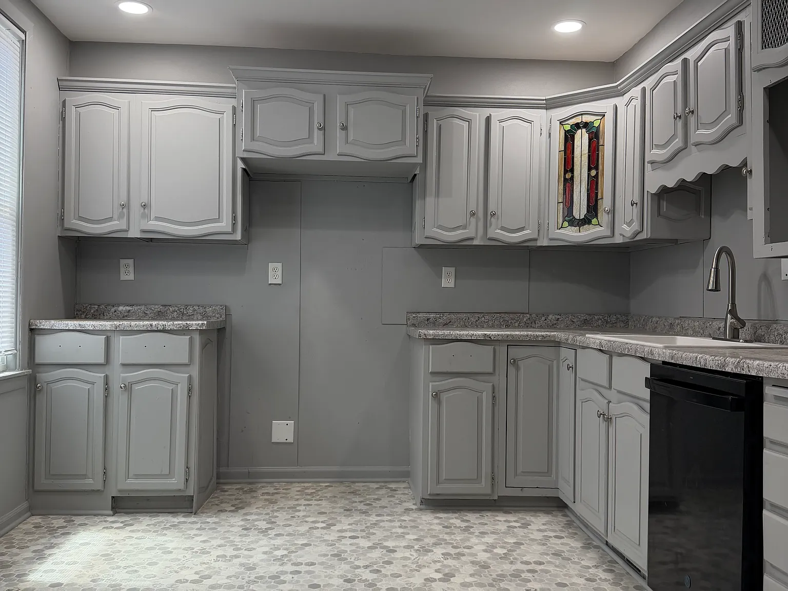 3 bed, 1255 sqft, $1,800 — Photo 4