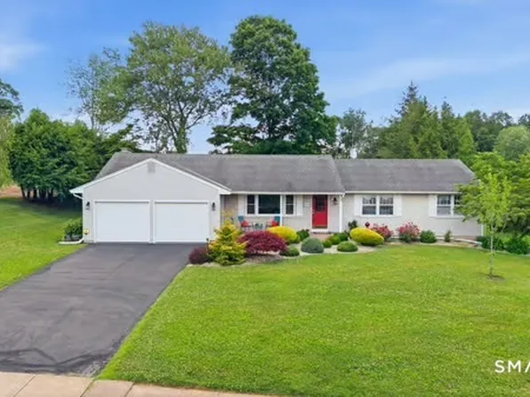 74 Briarwood Drive, Manchester, CT 06040