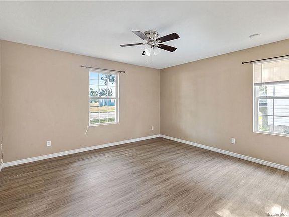 4th image of 2236 12th St