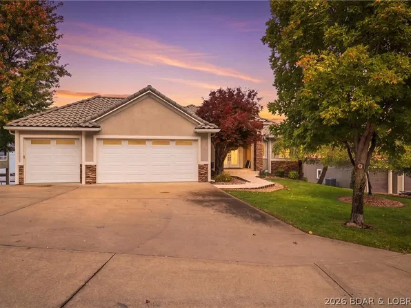 63 Pebble Beach Dr, Sunrise Beach, MO 65079