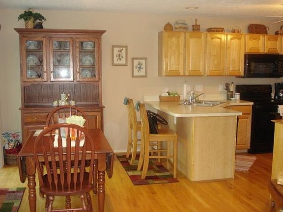 5th image of 6261 Eagle View Dr