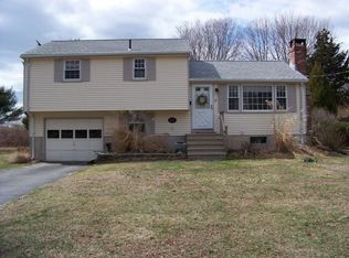19 S View Ter, Old Saybrook, CT 06475