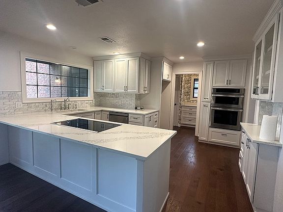 5th image of 4557 Shady Oak Ct