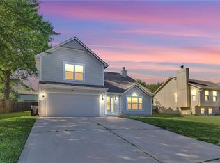 220 NE Dreamweaver Ave, Lees Summit, MO 64086