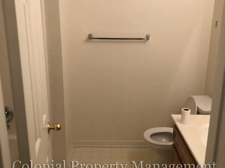 1905 McGinnis Ct — Photo 16