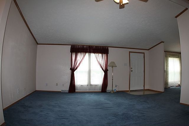 2nd image of 624 Poplar St
