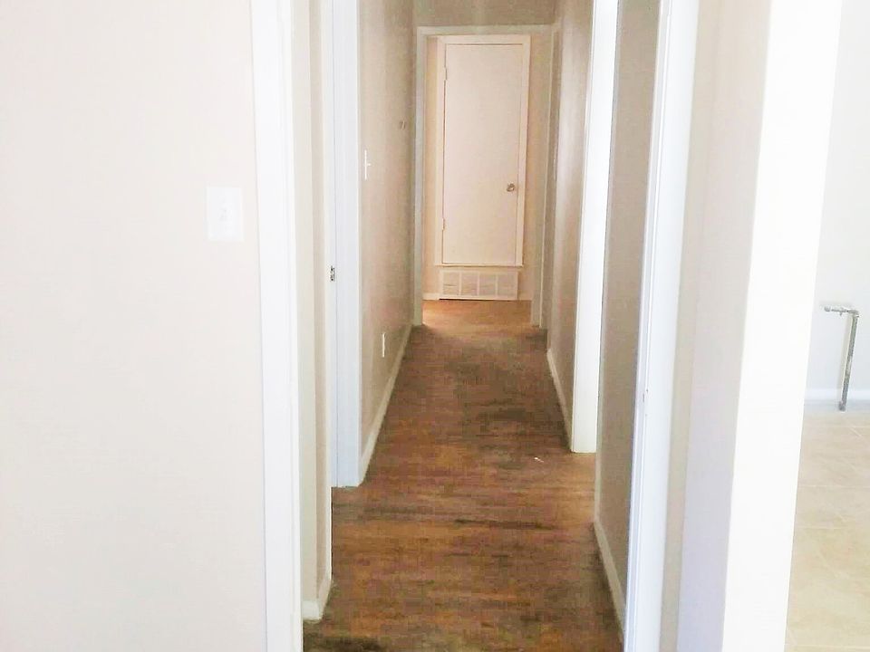 1st image of 1386 Greenwood St