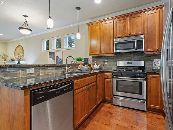 5th image of 17515 SW Vanguard Ln