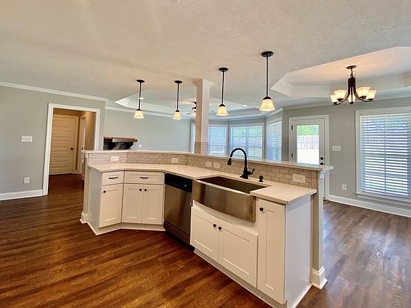 4th image of 2351 Bundoran Dr