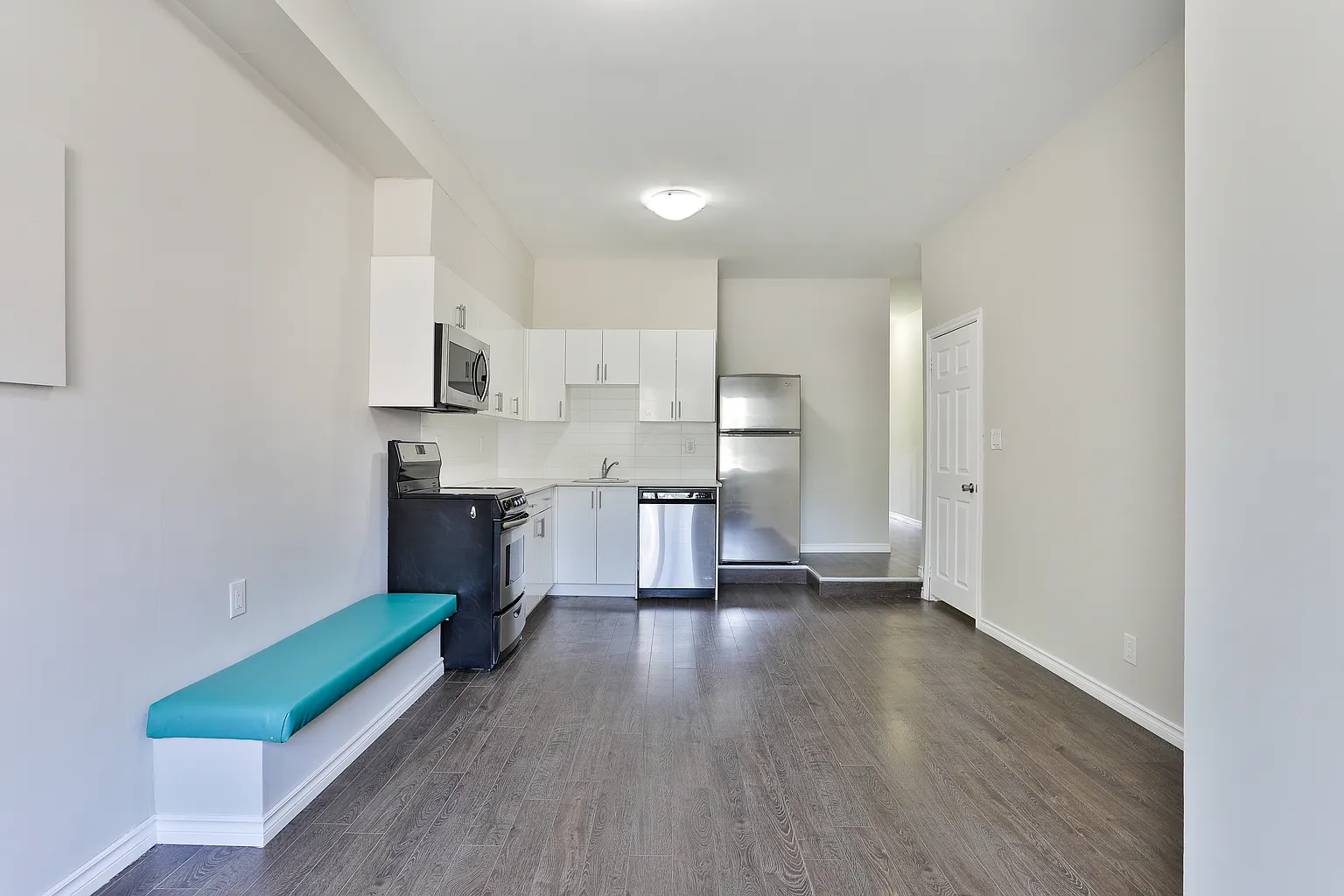 393 Pape Ave #2 photo 1