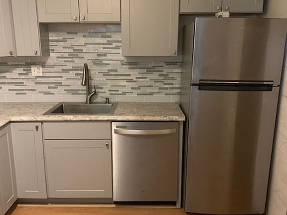2nd image of 415 Ella St Floor 1