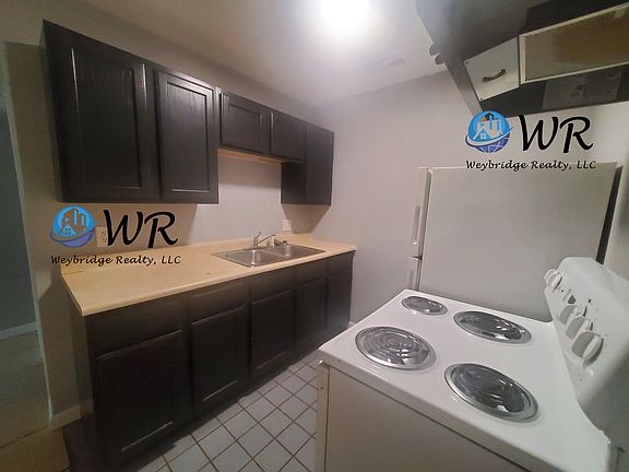 3rd image of 2123 Saint Leo Pl Unit 2