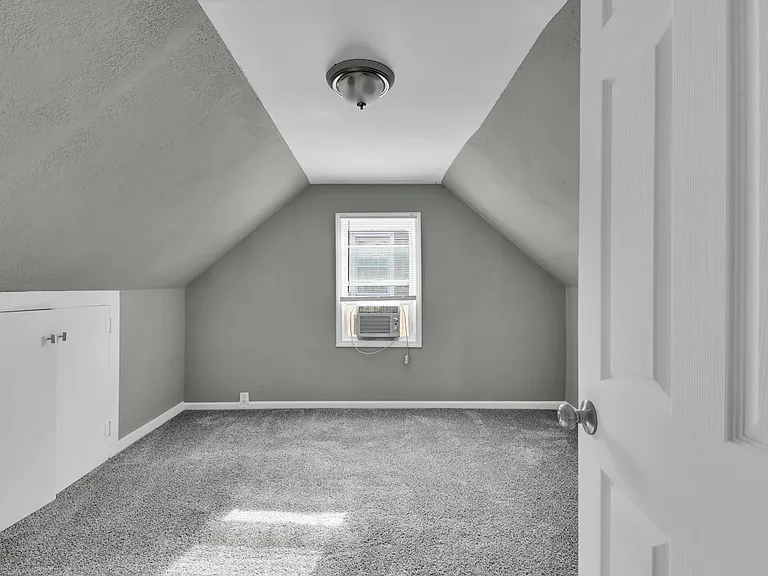 3414 Elmwood Ave — Photo 12