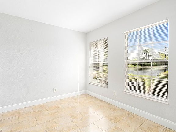 4th image of 116 Santa Clara Dr APT 12