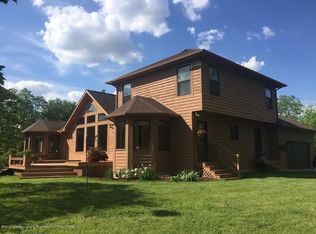 10392 S Francis Rd, Dewitt, MI 48820