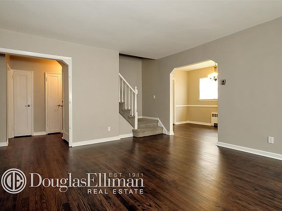2nd image of 462 Hillside Dr S