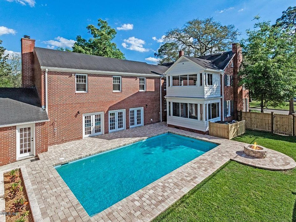 1st image of 1311 Windsor Pl
