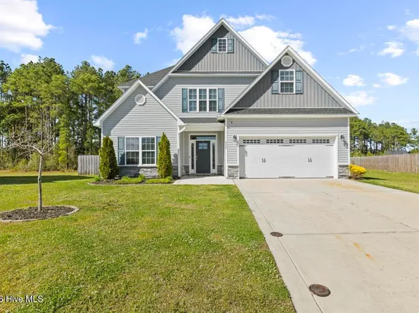 880 Stormy Gale Lane, Sneads Ferry, NC 28460