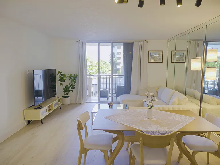 2000 S Ocean Blvd #2P — Photo 4