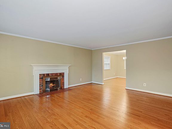 4th image of 6155 Kellogg Dr