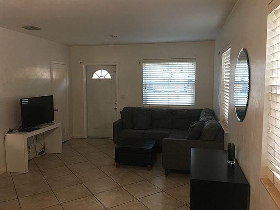5th image of 1209 SW 20th Street